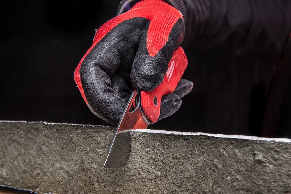 noz-kompaktowy-milwaukee